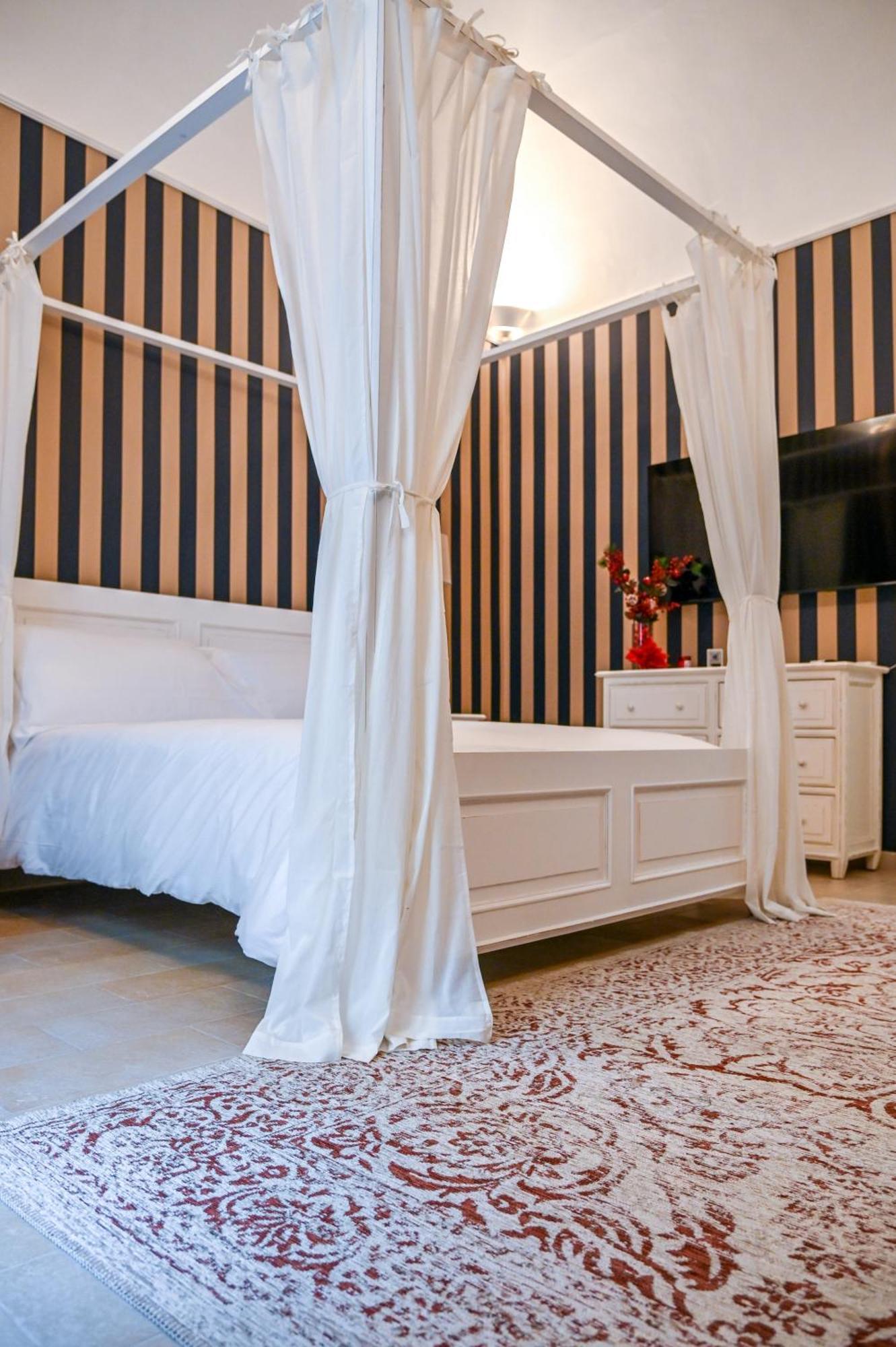 Le Residenze Del Capitano Hotel Bari Ngoại thất bức ảnh