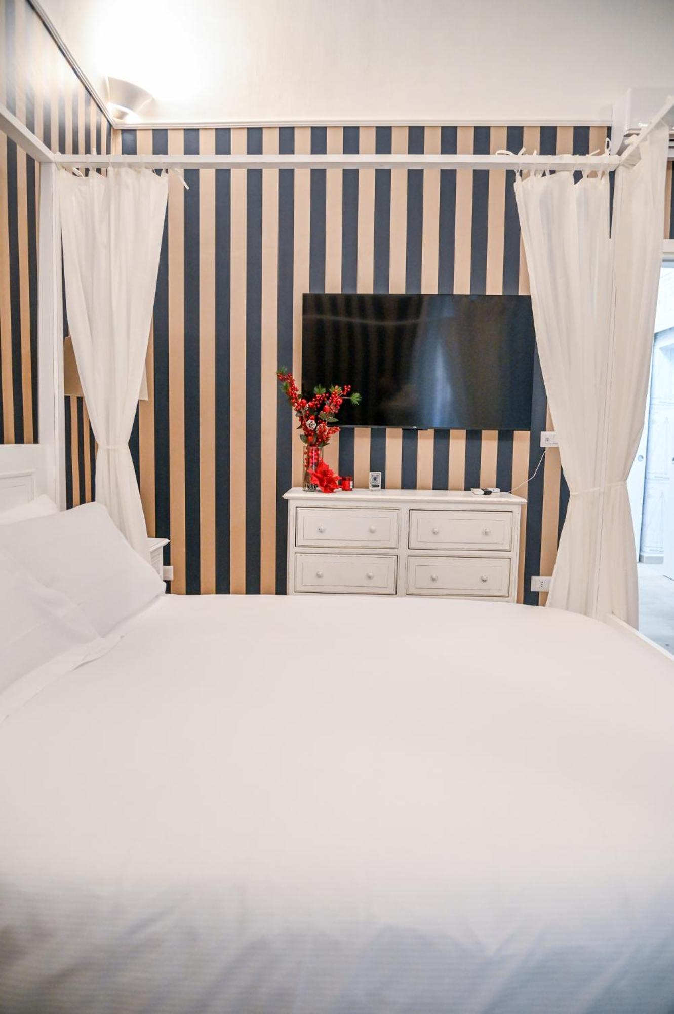 Le Residenze Del Capitano Hotel Bari Ngoại thất bức ảnh